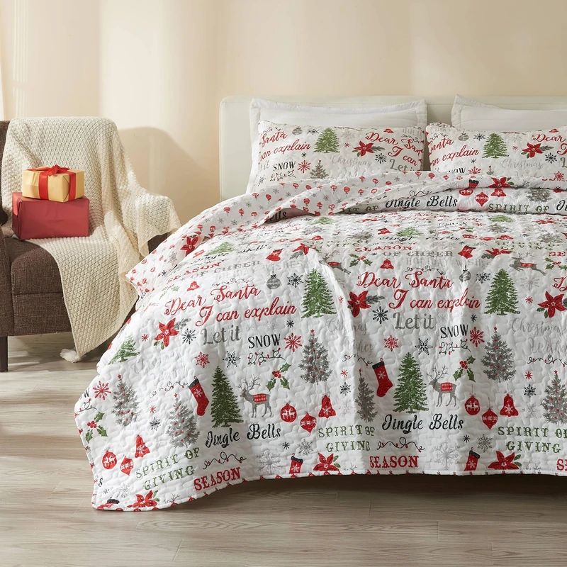 Great Bay Home 3-Piece Christmas Quilt Set with Shams. Reversible Bedspread Coverlet with Holiday Pattern. Carol Collection (Full/Queen)