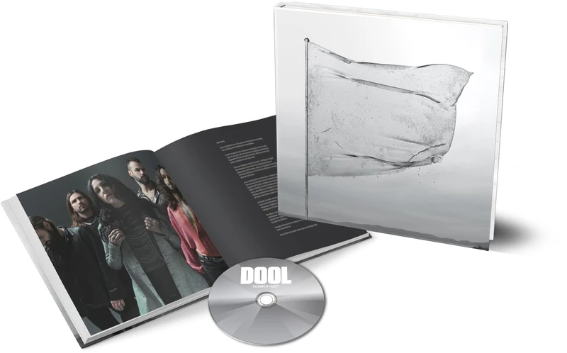 THE SHAPE OF FLUIDITY (HARDCOVER BOOK 18X18 CM, 36 PAGES, FRONT COVER WITH UV SPOT VARNISH FINISHING)