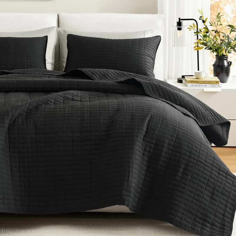 Comfort Spaces All Season, Lightweight, Coverlet Bedspread Bedding, Matching Shams, Microfiber, Black, Full/Queen(90"x90")