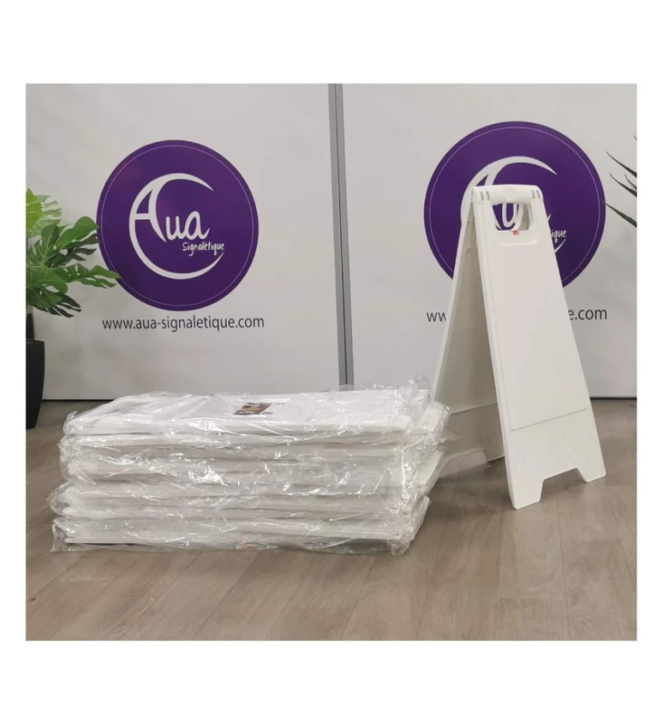 Aua Signaletique - 1 Carton de 10 Chevalets Signalisation Vierge sans Marquage - Poids 1 kg en Plastique Blanc - Image 1