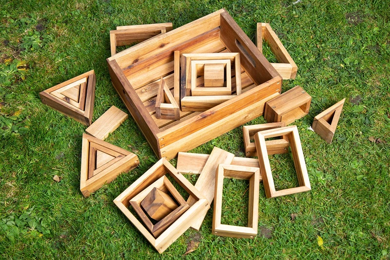 Craftplay Wooden building blocks | 26 blocks in easy carry storage crate | Construction blocks for kids indoor/outdoor use