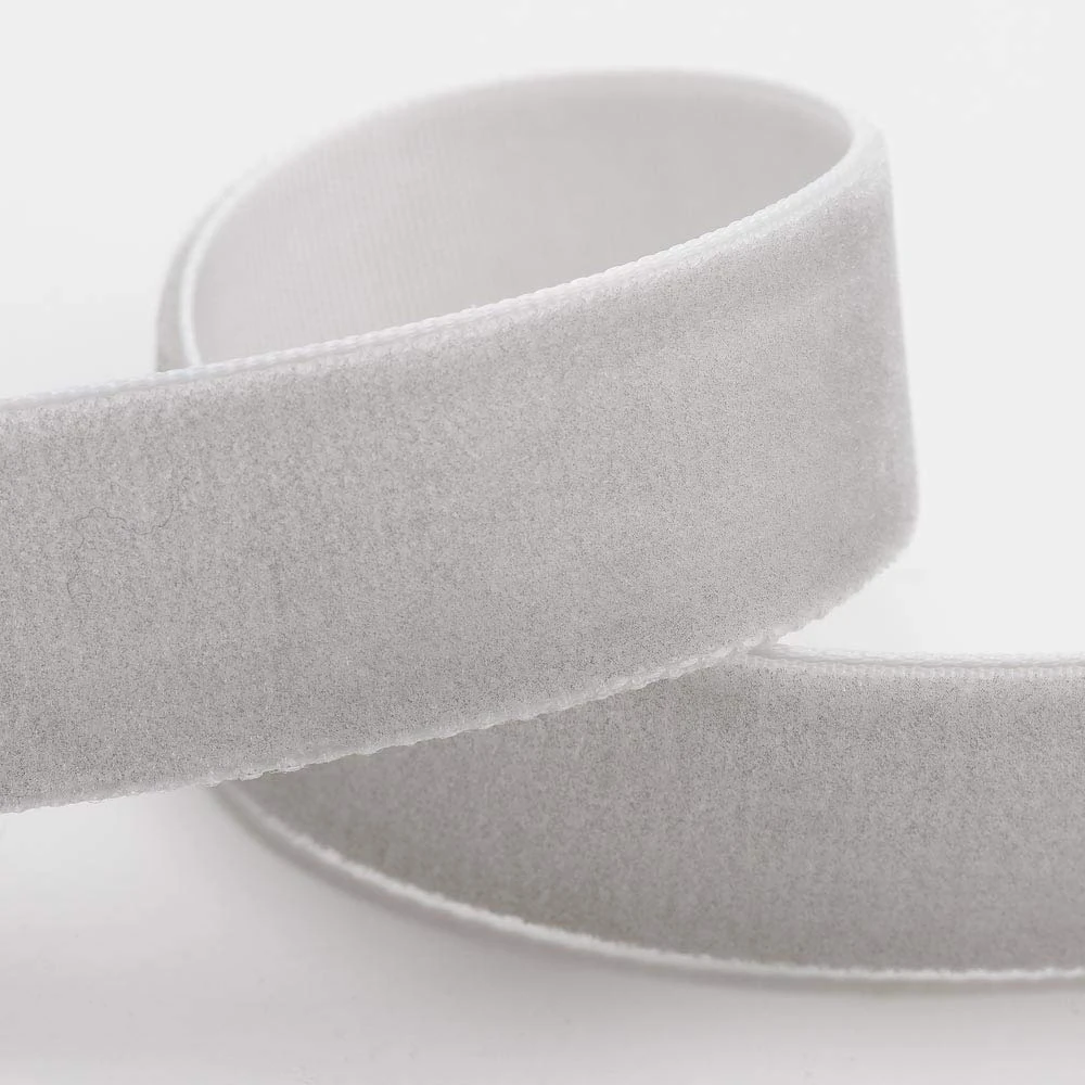 Italian Options Velvet Ribbon, Luxury, Single-Face Velvet Ribbon for Crafting, Christmas, Bows, Hair, Cakes, Weddings, Ornaments, Gift Wrapping, Flowers, 9mm x 10 Metre Roll, Silver