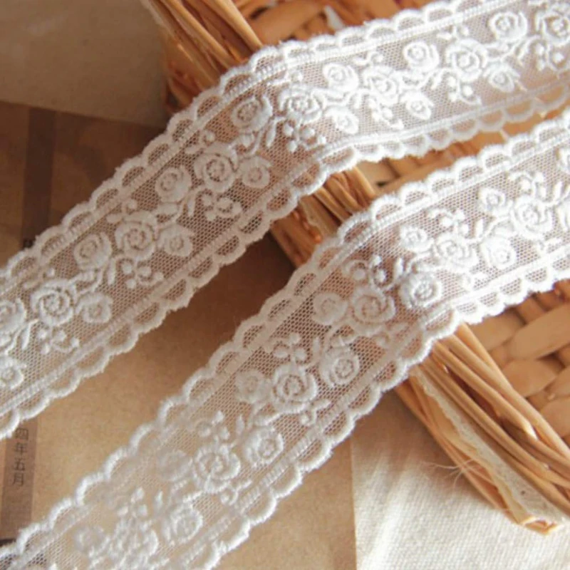 Lace Trim Ribbon, Delicate Cotton Embroidery Ribbon for Wedding/Bridal Decoration, DIY Craft Sewing, Home Decoration, 5 Yards (White Flower)