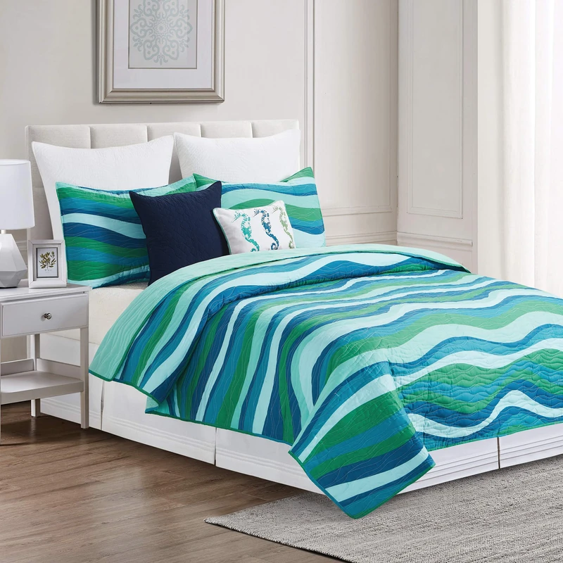 C&F Home Deep Blue Sea Waves Seawaves Twin 2 Piece Quilt Set with 1 Pillow Case, Reversible, Lightweight, Microfibre, Summer, Beach, Ocean, Coast, 2 Piece Set, Aqua