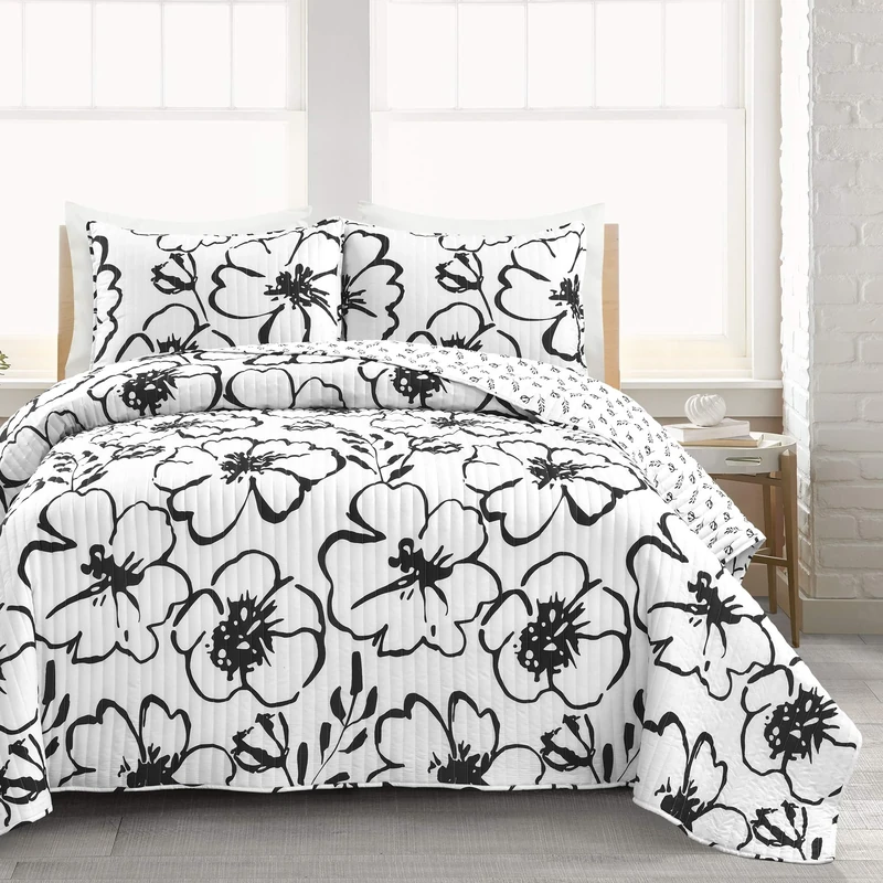 Lush Decor Scandinavian Floral 3 Piece Quilt Set, Full/Queen, Black & White