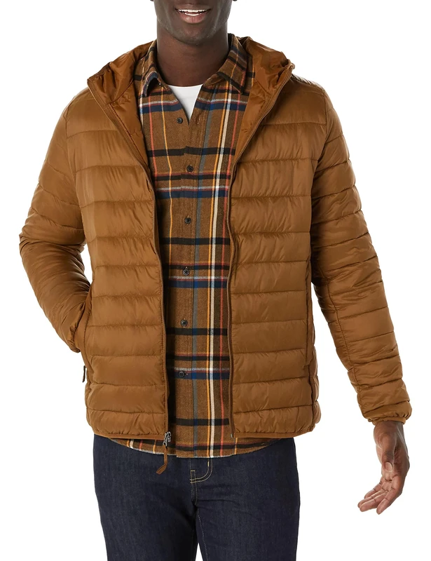 Amazon Essentials Men's Lightweight Water-Resistant Packable Hooded Puffer Jacket, Light Brown, M