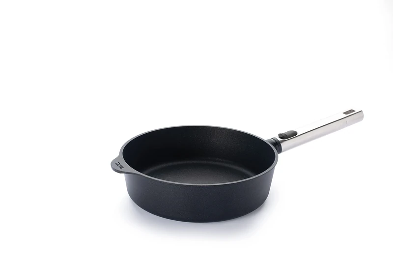 Woll Diamond Logic XR Pro High Rim Pan Inductive Diameter 24 cm Height 7 cm with Removable Stainless Steel Handle Suitable for All Hobs Cast Aluminium Non-Stick Coating Oven-Proof Black