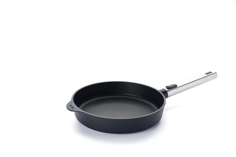 Woll Diamond Logic XR Pro Flat Pan Inductive Diameter 24 cm Height 5 cm with Removable Stainless Steel Handle Suitable for All Hobs Cast Aluminium Non-Stick Coating Oven-Proof Black