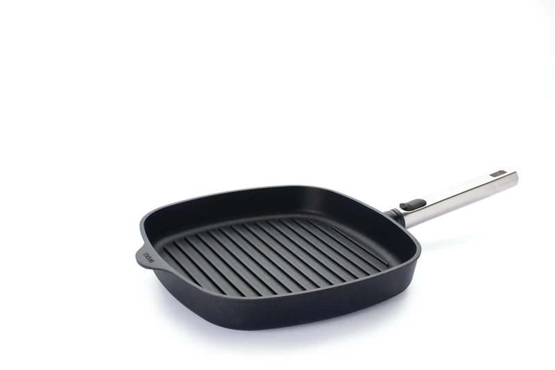 Woll Diamond Logic XR Pro Square Grill Pan with Grooves - Inductive - 28 cm x 28 cm, 4.5 cm High with Removable Stainless Steel Handle - Suitable for All Types of Cookers, Aluminium, Oven-Safe, Black