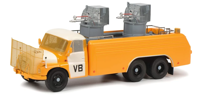 Schuco 450376000 Tatra T148 1:43 Limited Edition 1000 Water Thrower Model Car