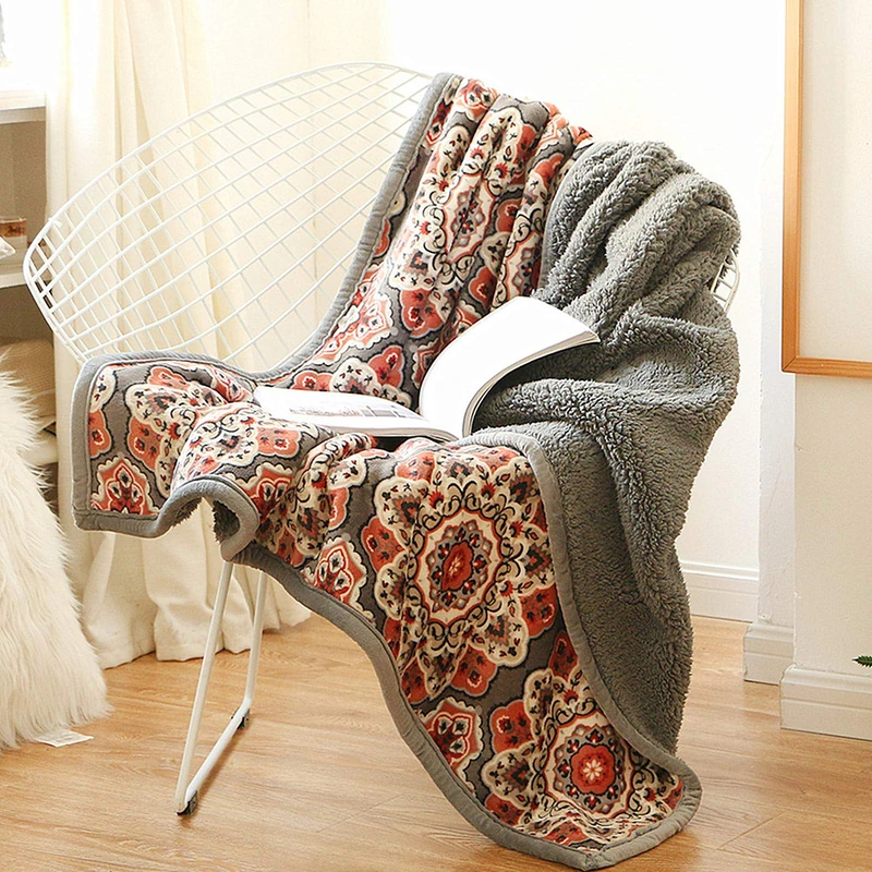 Ukeler Flannel Sherpa Throw 60'' x 80''- Cute Floral Design Soft Plush Flannel Blanket Throws for Bed/Couch/Sofa/Office/Camping