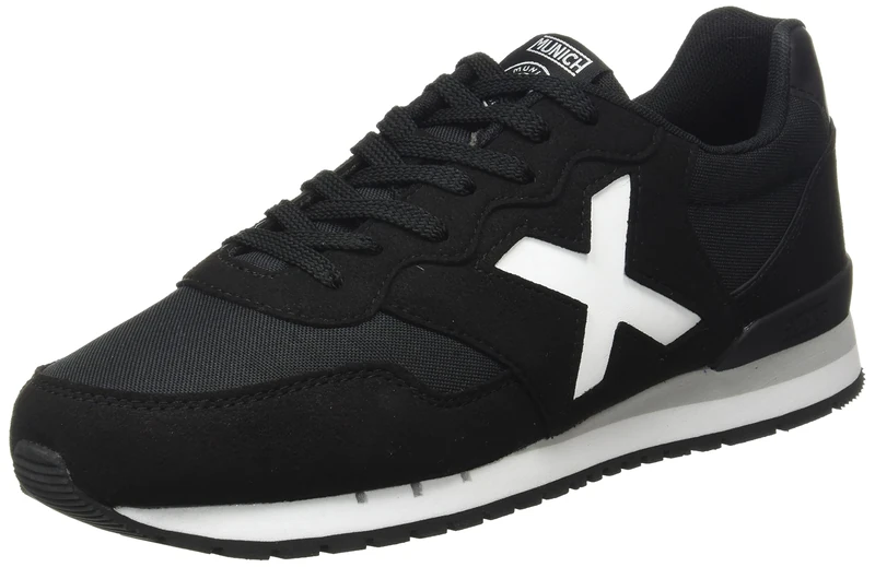 Munich Unisex Dash Sneaker, Black, 9.5 UK