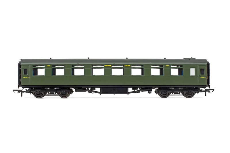 Hornby Coach Car - R40030 SR, Maunsell Third Class Dining Saloon, 1363 - Era 3 Train Toy, 00 Gauge Carriage for Train Set, Rolling Stock Models for Adults - 1:76 Scale Model Gift