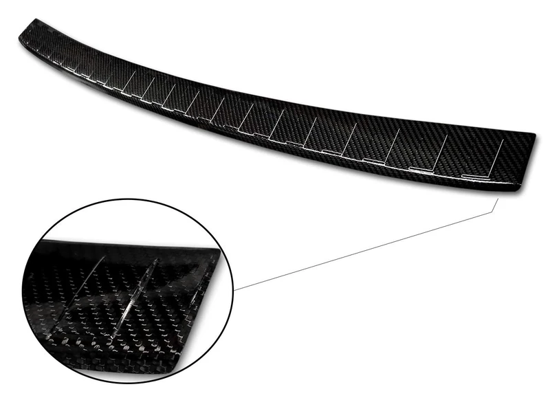 Avisa Real 3D Carbon Rear bumper protector compatible with Ford Focus Hatchback 5-doors (incl. ST-Line) 2018-2021 & Facelift 2021- 'Ribs'