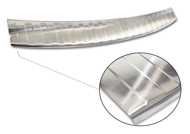 Avisa Stainless Steel Rear bumper protector compatible with Toyota RAV-4 FL 2008-2010 'Ribs' (Only with spare wheel)