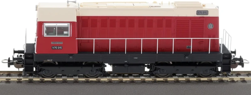 Piko H0 52424 H0 Diesel Locomotive Class V 75 of the DR