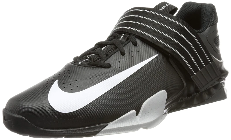 NIKE Men's CV5708-010_44,5 Sports Shoes, Black, 9.5 UK