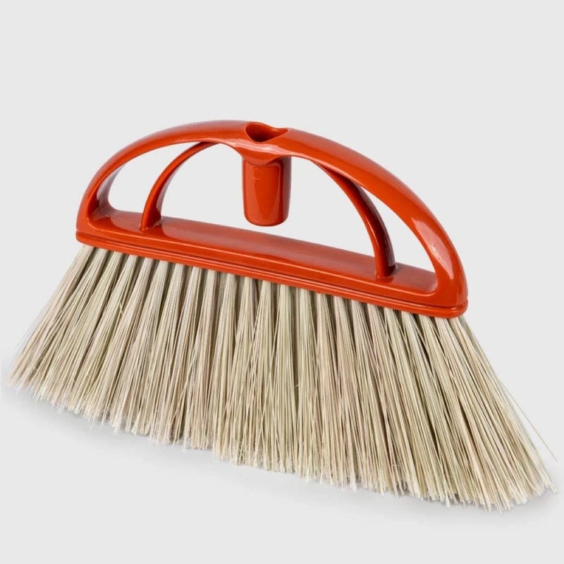 La Briantina Amicagreen High Outdoor Broom with Feathered Rigid Bristles in Recycled Materials - Image 1