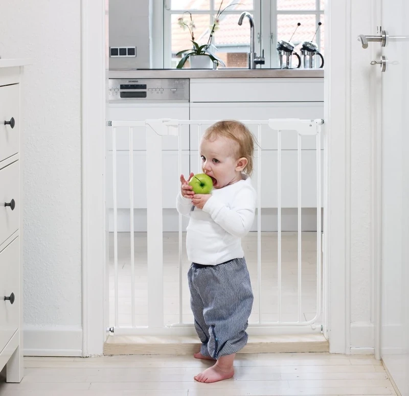 BabyDan Lasby True Pressure Fit Safety and Baby Gate 74-80cm -72cm Height. White. Made in Denmark.
