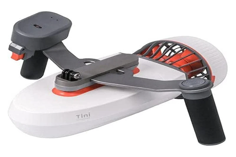 Sublue - WhiteShark Tini Underwater Scooter - For Snorkeling or Diving - Up to 5km/h - Max Depth 20m - Autonomy 45 Minutes White