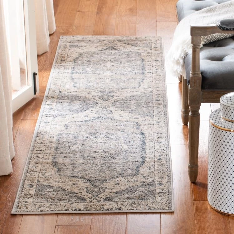 Safavieh Classic Indoor Woven Accent Area Rug, Oregon Collection, ORE895, in Beige/Grey, 61 X 91 cm for Living Room, Bedroom or Any Indoor Space