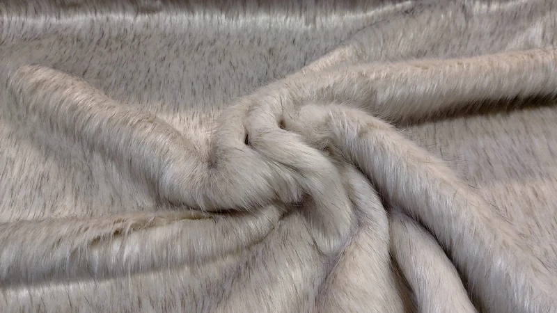 Super Luxury Luxurious Faux Fur Fabric Material Cream Wolf, 1Mtr 150cm x 100cm