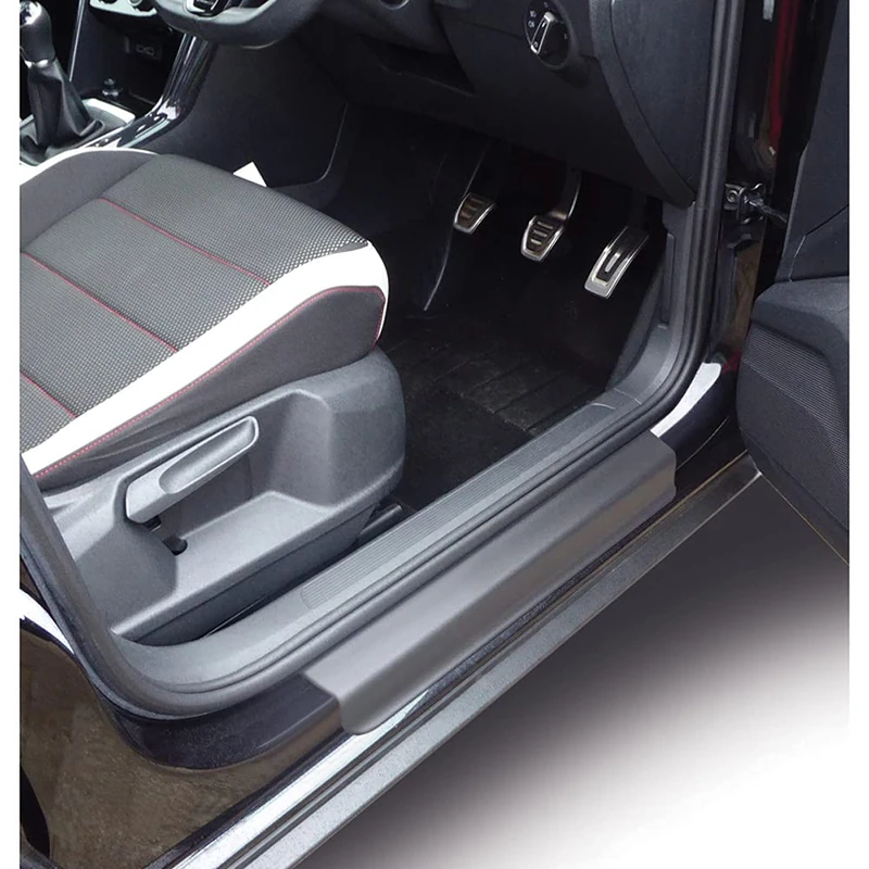 RGM Sill protectors compatible with Volkswagen T-Roc 2017- - set of 2 pieces