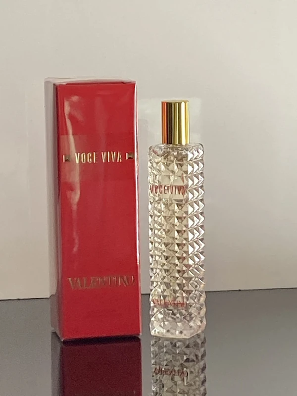 Voce Viva by Valentino for Women - 0.5 oz EDP Spray