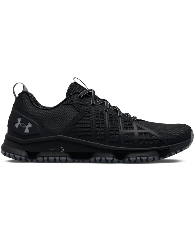 Under Armour UA W MG Strikefast - Black/Black/Pitch Gray - 8.5