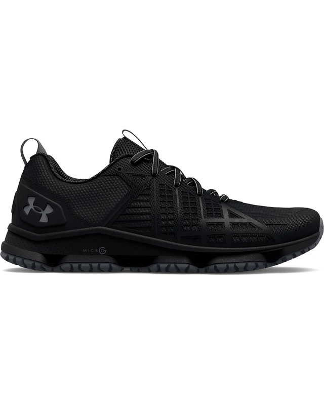 Under Armour UA MG Strikefast - Black/Black/Pitch Gray - 9