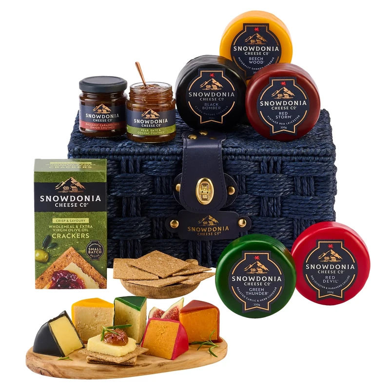 Snowdonia Cheese Company | Quintessential Cheese Hamper Gift Set | 5 Luxury Welsh Cheeses, 2 Artisan Chutneys and Wholemeal Crackers