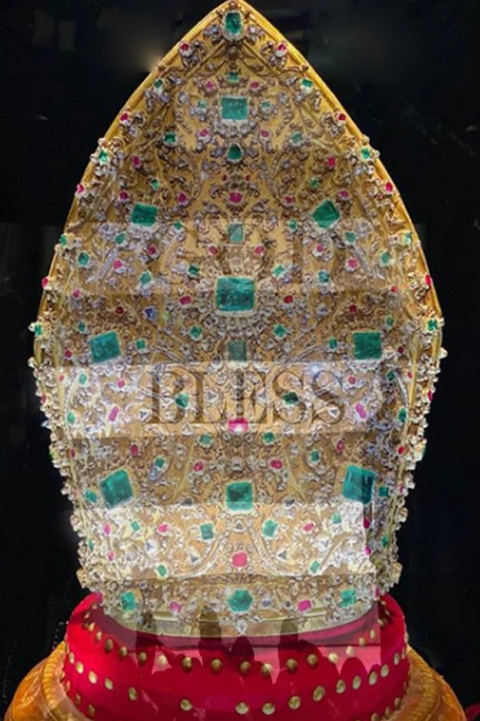 Bless: 333 Blank Notebook Pages Ask and you shall receive. Write to your wishes they will all come true.