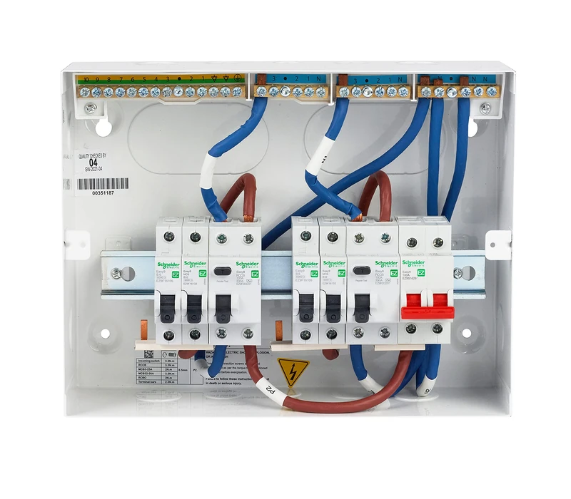 Schneider Electric - Easy9 Compact Compact Design - Offset DIN Rail Optimises Space RCBO's - Circuit Protection White - EZ9ER3R3CMCCU