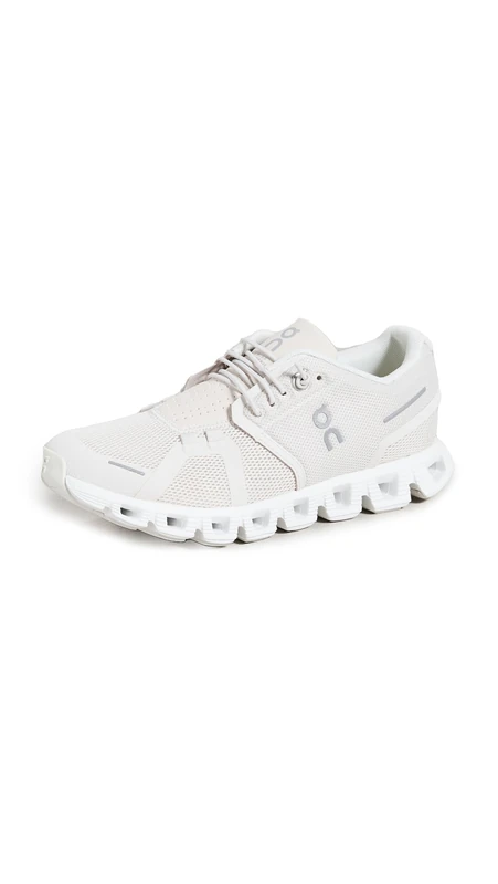 On 59.98773 Cloud 5 Women Pearl/White UK 5.5 - Image 1