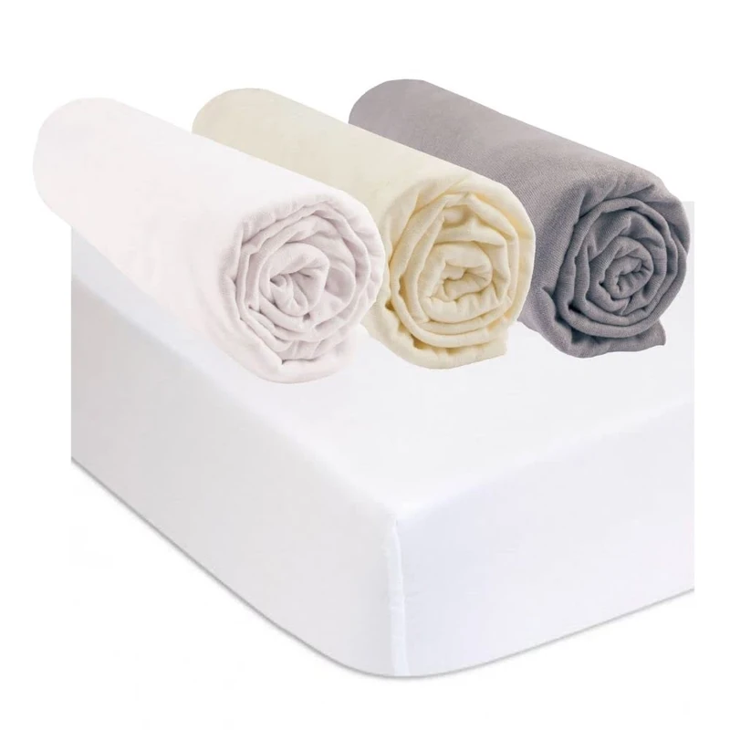 3 fitted sheets 60 x 120 cm with 2 organic cotton mattress protectors.