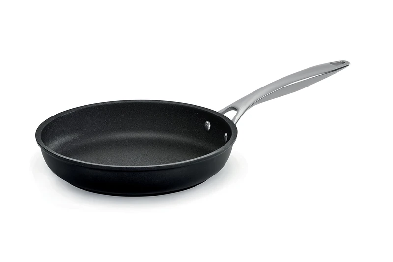Barazzoni Black Titan Pro, pan Diameter 32 cm, Riveted Steel Handle, Non-Stick Coating, Titanium pro (5 Layers). Induction, Compatible with Italy - Image 1