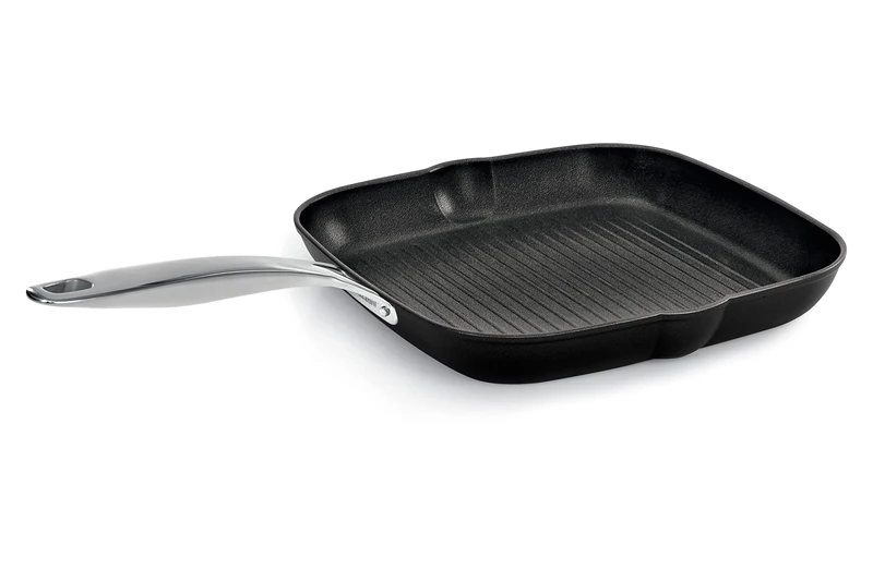 Barazzoni Black Titan Pro, Grill 28 x 28 cm, Riveted Steel Handle, Non-Stick Coating, Titanium pro (5 Layers). Induction, Compatible with Induction, Made in Italy