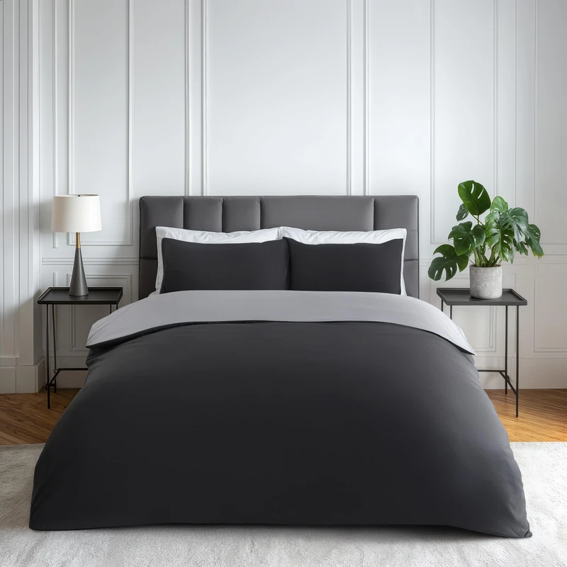 Emma Barclay Lyla Reversible Duvet Set in Black/Grey - Double