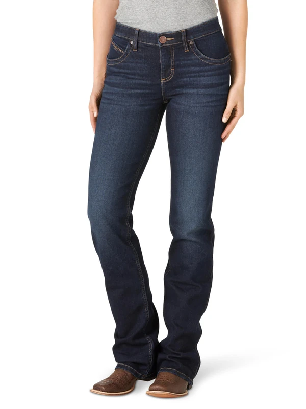 Wrangler Women's Q-Baby Mid Rise Boot Cut Ultimate Riding Jean, Avery, 13-34