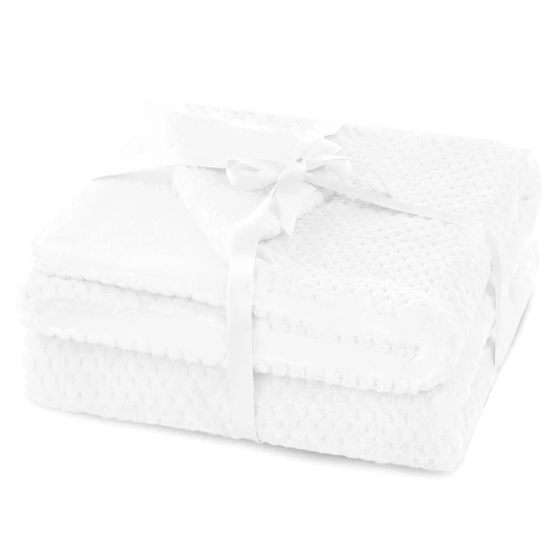 AmeliaHome Cuddly Blanket 220 x 240 cm Delicate Quilted Sherpa Lambskin Look Blanket Shleepy White