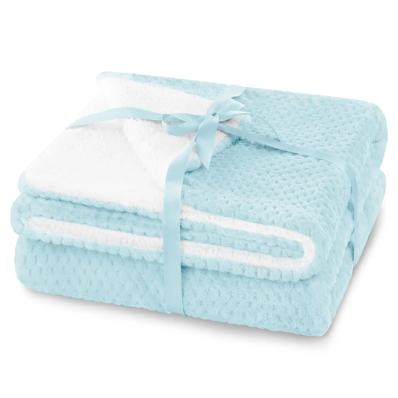 AmeliaHome Shleepy Cuddly Blanket 220 x 240 cm Delicate Quilted Sherpa Lambskin Look Light Blue - Image 1