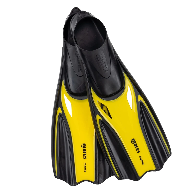 Mares Manta Closed Foot Snorkeling Fins, Optimised Drive, Side Ribs, Comfort and Underwater Performance