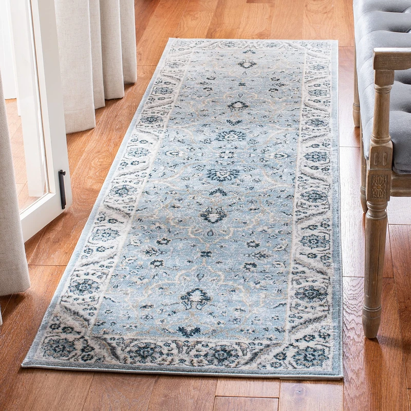 Safavieh Traditional Rug for Living Room, Dining Room, Bedroom - Isabella Collection, Short Pile, in Light Blue and Cream, 66 X 244 cm