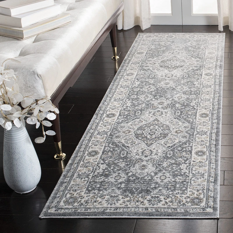 Safavieh Traditional Rug for Living Room, Dining Room, Bedroom - Isabella Collection, Short Pile, in Grey and Cream, 66 X 244 cm