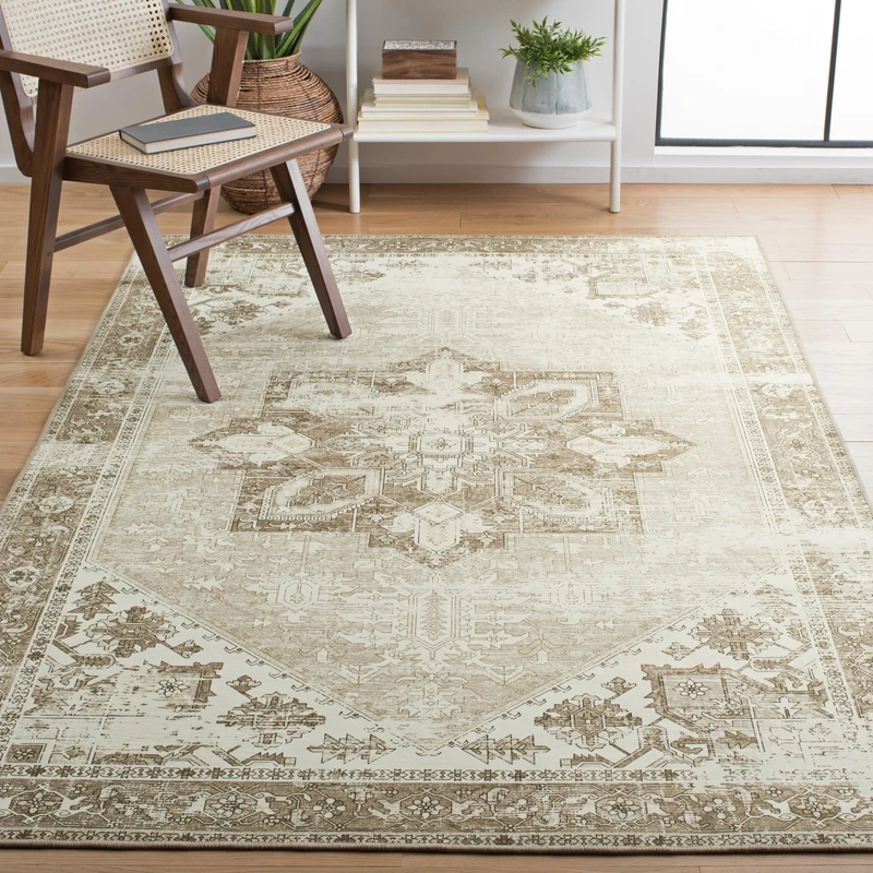 Safavieh Traditional Rug Optimal for High Traffic Areas, Machine Washable and Slip Resistant, Tucson Collection, Short Pile, in Sage and Ivory, 244 x 244 cm