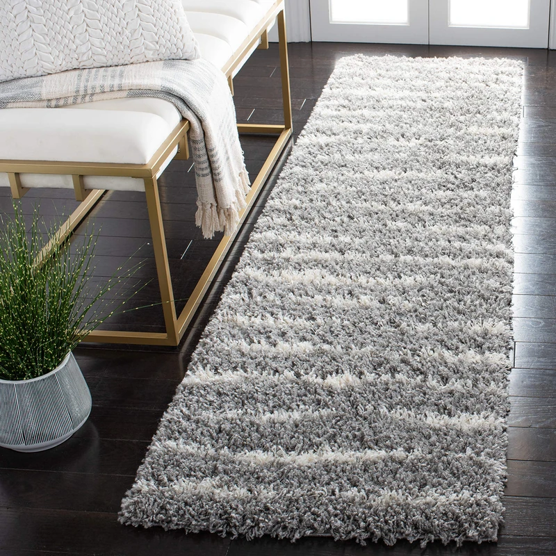 SAFAVIEH Contemporary Rug for Living Room, Dining Room, Bedroom - Trends Collection, Medium Stack, Beige and Ivory, 160 x 229 cm - Image 1