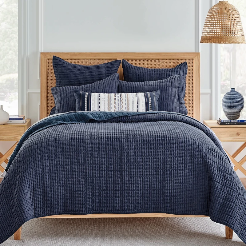 Levtex Home Mills Waffle King Size Duvet Cover Set, Cotton Waffle Duvet Cover, 270 x 234 cm, Pillowcase 90 x 50 cm, Navy Blue