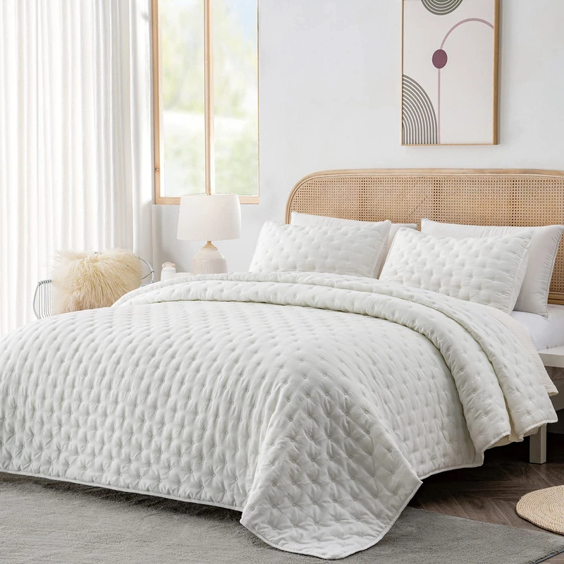 HIARUO 3-Piece King Quilt Bedding Set - Soft Warm Ultrasonic Reversible Coverlet Bedspread Set (104 x 90 Inch) with 2 Pillow Sham (20 x 36 Inch), White