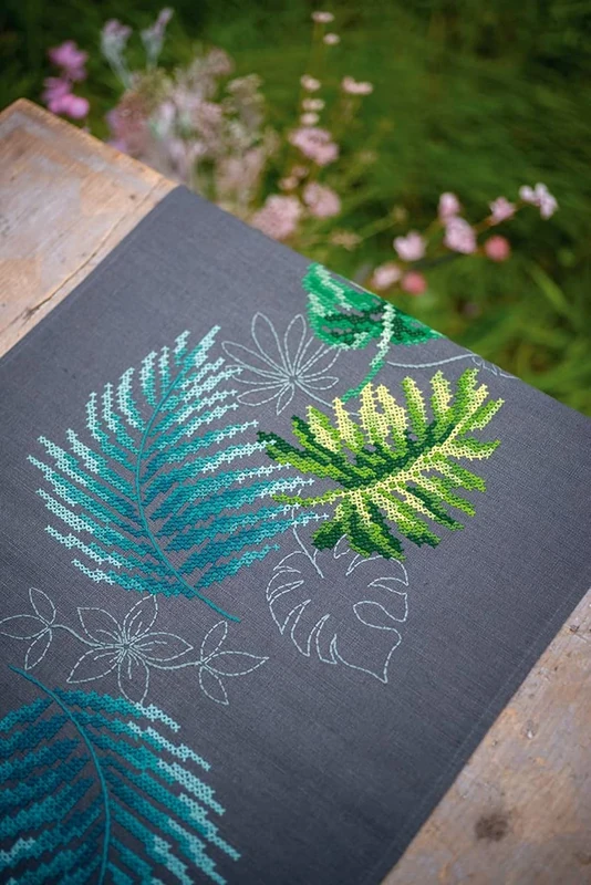 Vervaco Cross Stitch Kit Pre-Printed Table Runner Botanical Leaves Embroidery Blankets Pre-Drawn Crafts Adults Creative Embroidery Runner for DIY Embroidery 38 x 138 cm Embroidery Kit