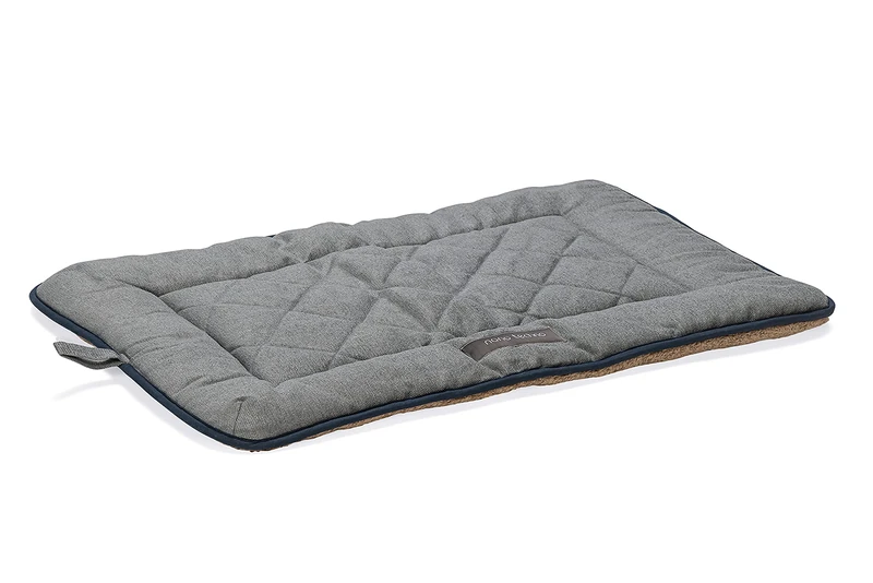 Beeztees DGS Nano Chenille Sleeper Cushion Lex L 89 cm W 60 cm H 3.5 cm Grey - Image 1
